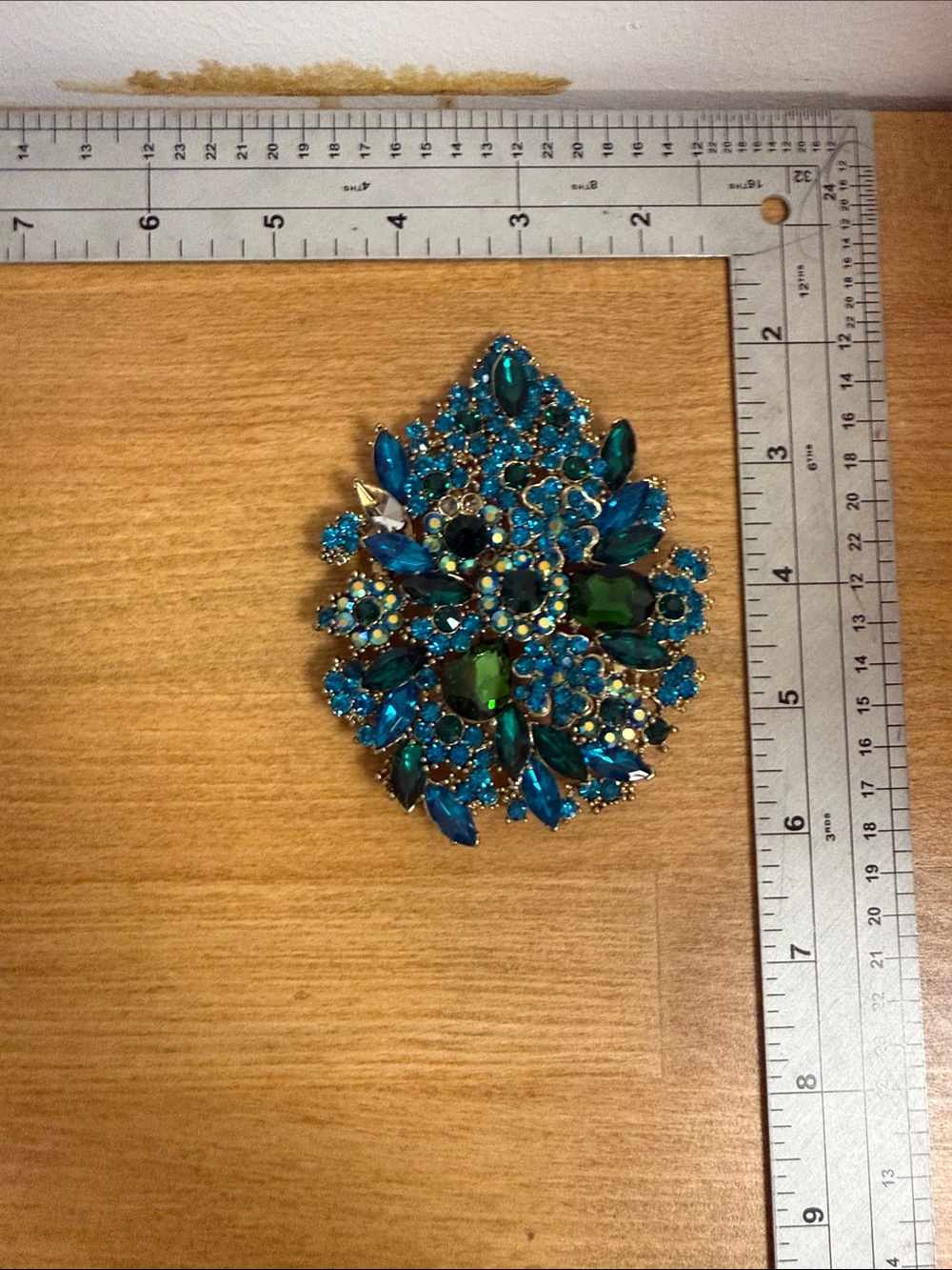 Extra large rhinestone crystal brooch pin vintage missing stones blue green - Picture 5 of 5